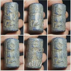 Ancient near Eastern sasanian rare lapiz lazuli stone cylinderseal bead