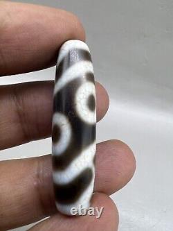 Authentic Himalayan Indo Tibet Phum Dze Agate Bead, rare Pattern 2 Eye Talisman