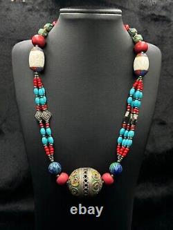 Beautiful Silver Vintage Rare Necklace With Coral Turquoise Shell & Agate Stone