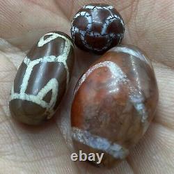 Old rare Himalayan Tibetan 3 pcs Agate stone beads rare
