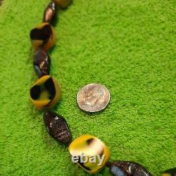 RARE YellowithBlack & Black/Gold Agate, Gold tone Clasp made Austria 21 Necklace