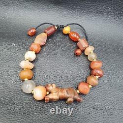 Rare Vintage Agate Animal Figurine Bracelet with Carnelian Beads