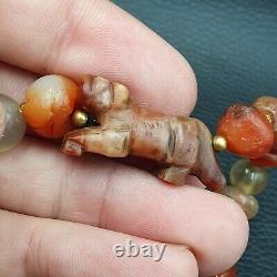 Rare Vintage Agate Animal Figurine Bracelet with Carnelian Beads