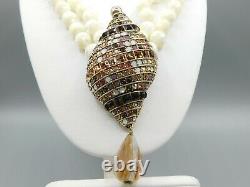 Stunning RARE Heidi Daus Necklace White Agate Stone & Pave Crystal Shell Pendant