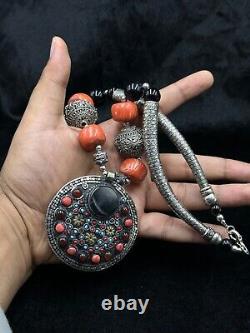 Vintage Rare Silver Plated Necklace With Coral Turquoise & Black Agate Stone